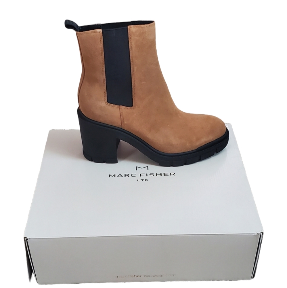 Marc Fisher LTD Vanlisa Tan Suede Chelsea Lug Sole Boots NIB Size 10 - Picture 2 of 9